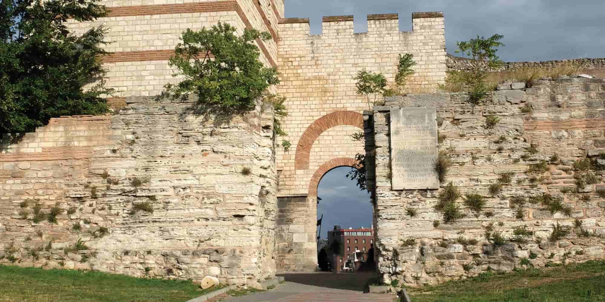 Porta Romanos